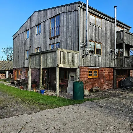 Finkhaus Apartment *